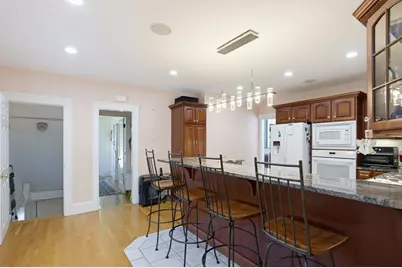 71 Circuit Rd, Dedham, MA 02026 - Photo 7