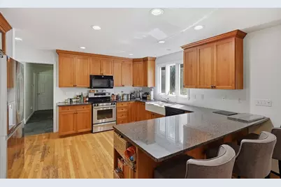 95 Mount Hope, North Attleboro, MA 02760 - Photo 7