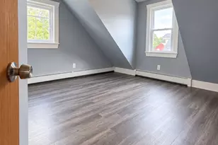 1272 Pleasant St, New Bedford, MA 02740 - Photo 9
