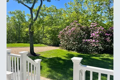 105 Whalers Walk, Edgartown, MA 02539 - Photo 3