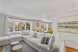 105 Whalers Walk, Edgartown, MA 02539 - Photo 5