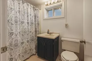 1080 Shirley St, Winthrop, MA 02152 - Photo 9
