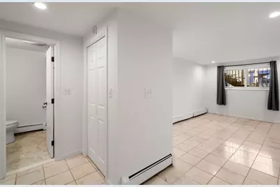 186 W 7th St #A, Boston, MA 02127 - Photo 19