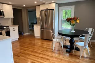 11 Cross St, Southborough, MA 01772 - Photo 3