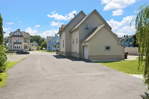 167 Center St, Ludlow, MA 01056 - Photo 3