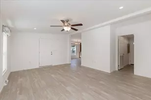 29 Lowell, Salem, NH 03079 - Photo 5