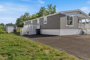 29 Lowell, Salem, NH 03079 - Photo 23