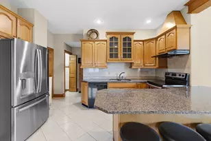 167 Center St, Ludlow, MA 01056 - Photo 7