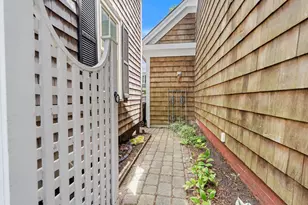 61 Marlboro St, Newburyport, MA 01950 - Photo 9