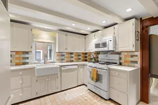 61 Marlboro St, Newburyport, MA 01950 - Photo 15