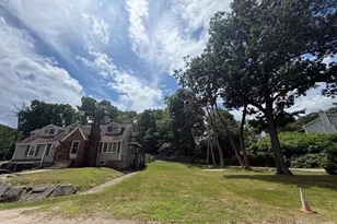 57 Swan Ave, Worcester, MA 01602 - Photo 3