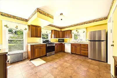 53 Moraine St, Brockton, MA 02301 - Photo 9