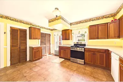 53 Moraine St, Brockton, MA 02301 - Photo 11