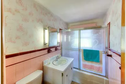 131 Hartford Tpke, Shrewsbury, MA 01545 - Photo 19