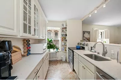 21 Beacon Street #2E, Boston, MA 02108 - Photo 1
