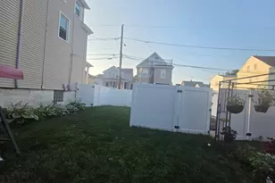 300 Maxfield, New Bedford, MA 02740 - Photo 5