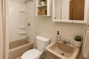 8 Exchange Ct, Waltham, MA 02452 - Photo 7