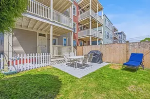693 E 7th St, Boston, MA 02127 - Photo 15