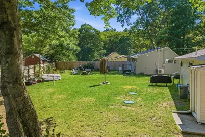 8 Violet St, Lakeville, MA 02743 - Photo 7