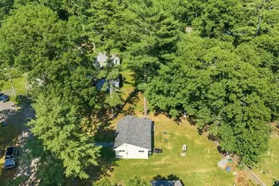 8 Violet St, Lakeville, MA 02743 - Photo 9