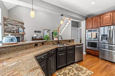 17 Bissonnette Cir, Southampton, MA 01073 - Photo 13