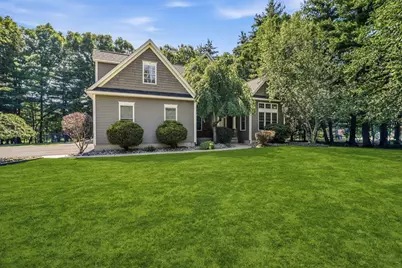17 Bissonnette Cir, Southampton, MA 01073 - Photo 3