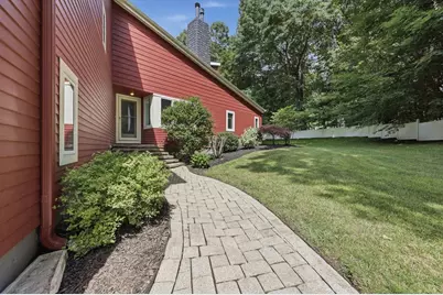 30 Saint Martin Street, Fitchburg, MA 01420 - Photo 3