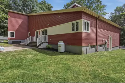 30 Saint Martin Street, Fitchburg, MA 01420 - Photo 41