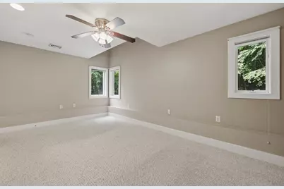 30 Saint Martin Street, Fitchburg, MA 01420 - Photo 13