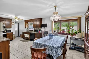 246 Tolpa Cir, Chicopee, MA 01020 - Photo 7