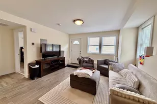 13 Dalby St, Newton, MA 02458 - Photo 3