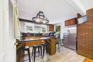 85 Alfred Lord Blvd, Taunton, MA 02780 - Photo 11