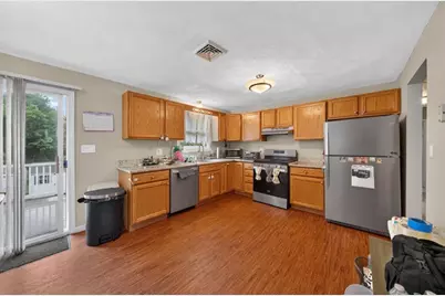1578 Varnum, Lowell, MA 01854 - Photo 7