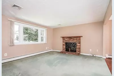 1578 Varnum, Lowell, MA 01854 - Photo 19