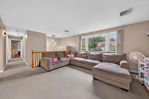 1578 Varnum, Lowell, MA 01854 - Photo 11