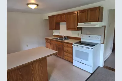 189 West Main St #4, Orange, MA 01364 - Photo 5