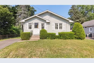 23 Thompson, East Longmeadow, MA 01028 - Photo 3