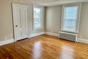 9 Arlington St, Reading, MA 01867 - Photo 5