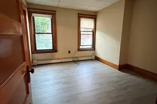 16 Holt St, Fitchburg, MA 01420 - Photo 5