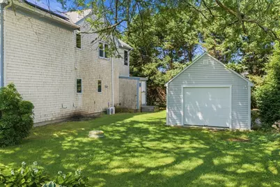 476 Sconticut Neck Rd, Fairhaven, MA 02719 - Photo 33