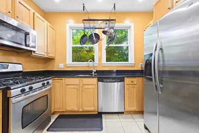 84 Line St #2, Somerville, MA 02143 - Photo 5