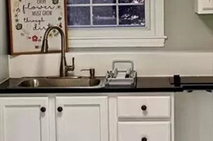 18 Spring Valley Rd, Burlington, MA 01803 - Photo 3