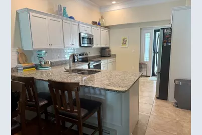 445 Berlin St #7, Clinton, MA 01510 - Photo 5