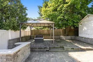 76 Clearwater Dr, Boston, MA 02126 - Photo 35