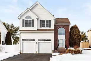 35 Tea Party Way, Malden, MA 02148 - Photo 1