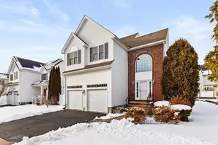 35 Tea Party Way, Malden, MA 02148 - Photo 3