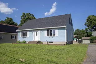 27 Bostwick Ln, Chicopee, MA 01020 - Photo 3