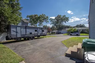 27 Bostwick Ln, Chicopee, MA 01020 - Photo 39
