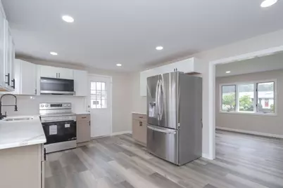 27 Bostwick Lane, Chicopee, MA 01020 - Photo 11