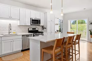 77 Fairway Vw Dr, Sutton, MA 01590 - Photo 7